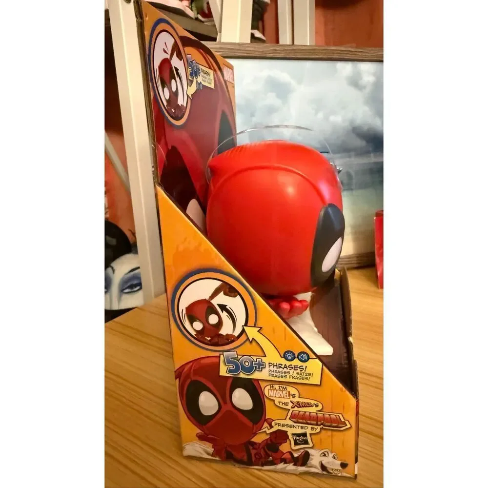 Marvel Motormouth Deadpool, 5-Inch (15cm) Electronic Talking Toy with Lights, So